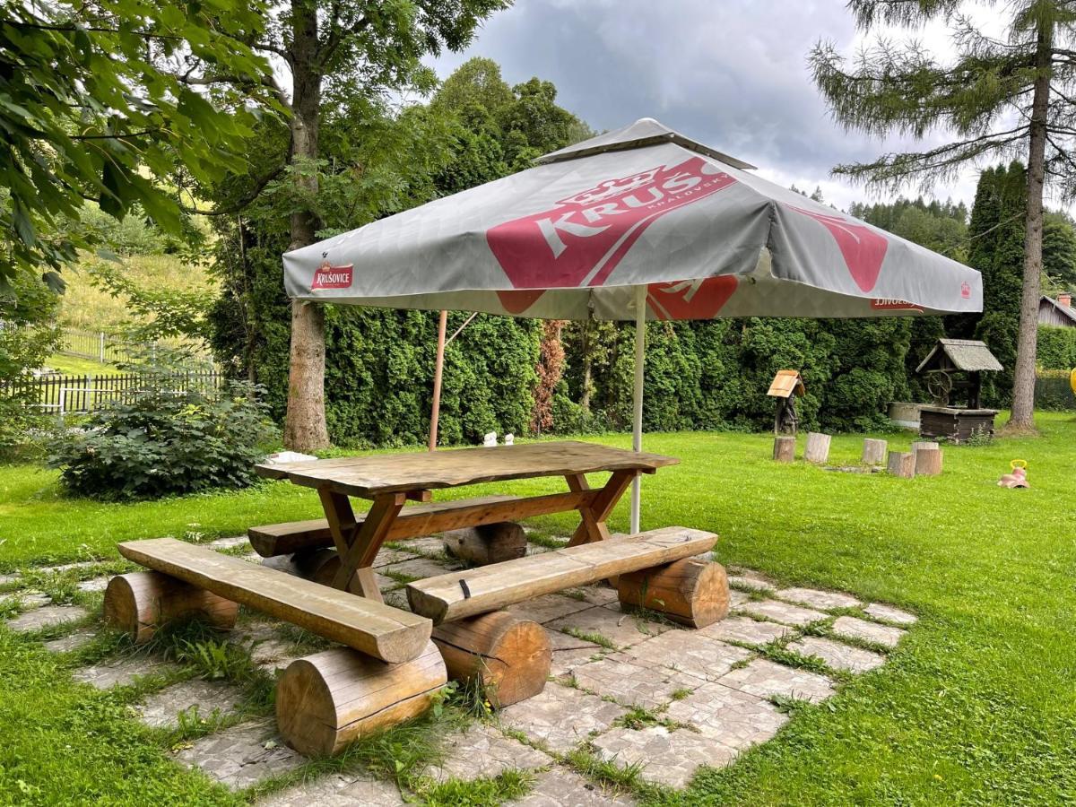 Penzion Hajenka Petrovice  Buitenkant foto
