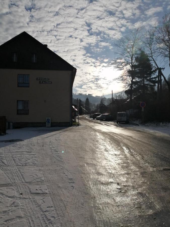 Penzion Hajenka Petrovice  Buitenkant foto